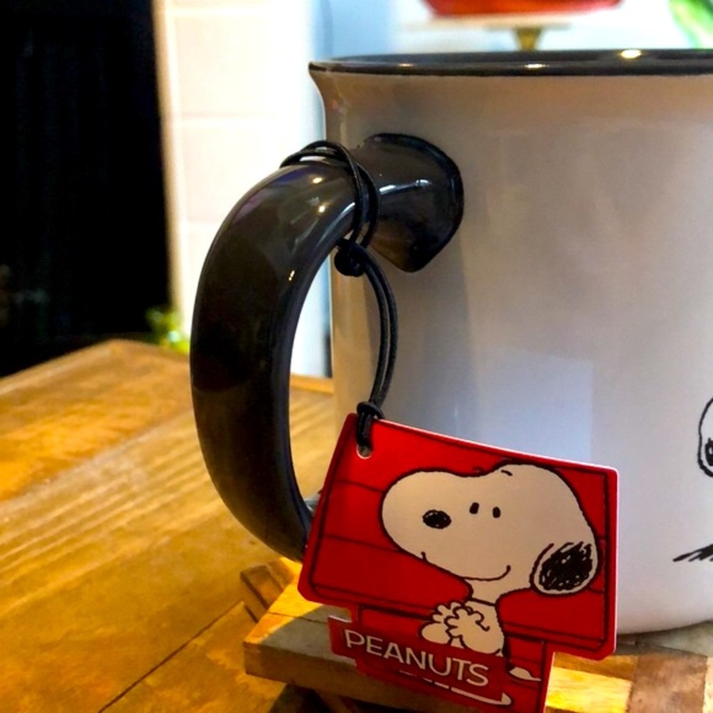 Peanuts Halloween Ceramic Mug - Picture 2 of 3